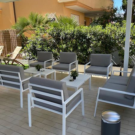 Hotel Barbiani Riccione Eksteriør billede