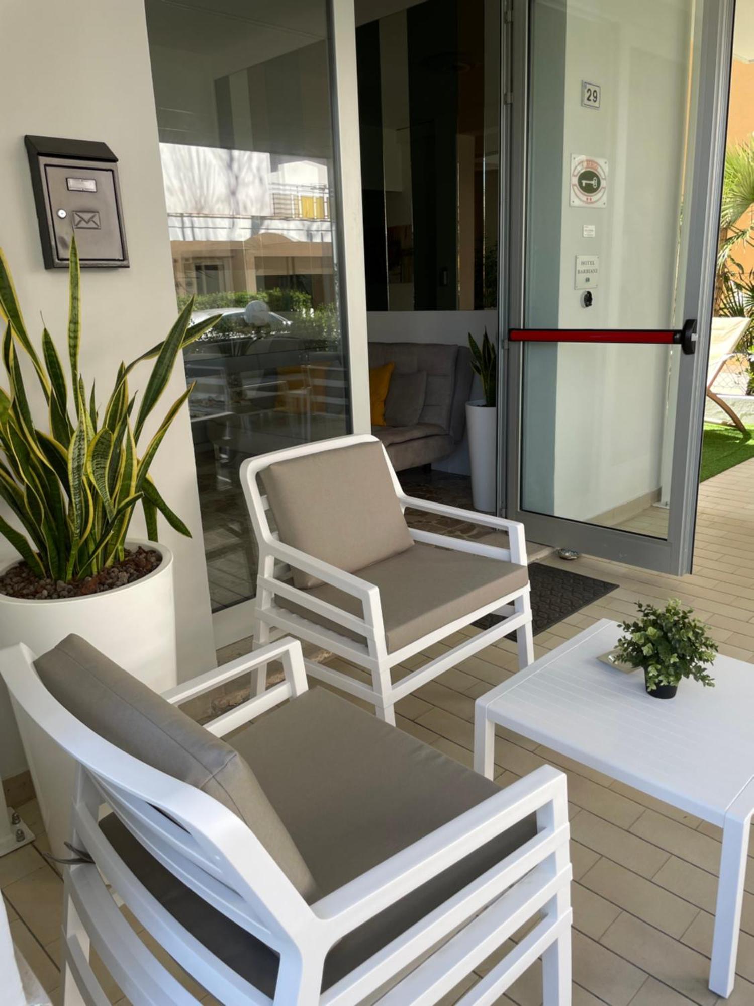 Hotel Barbiani Riccione Eksteriør billede
