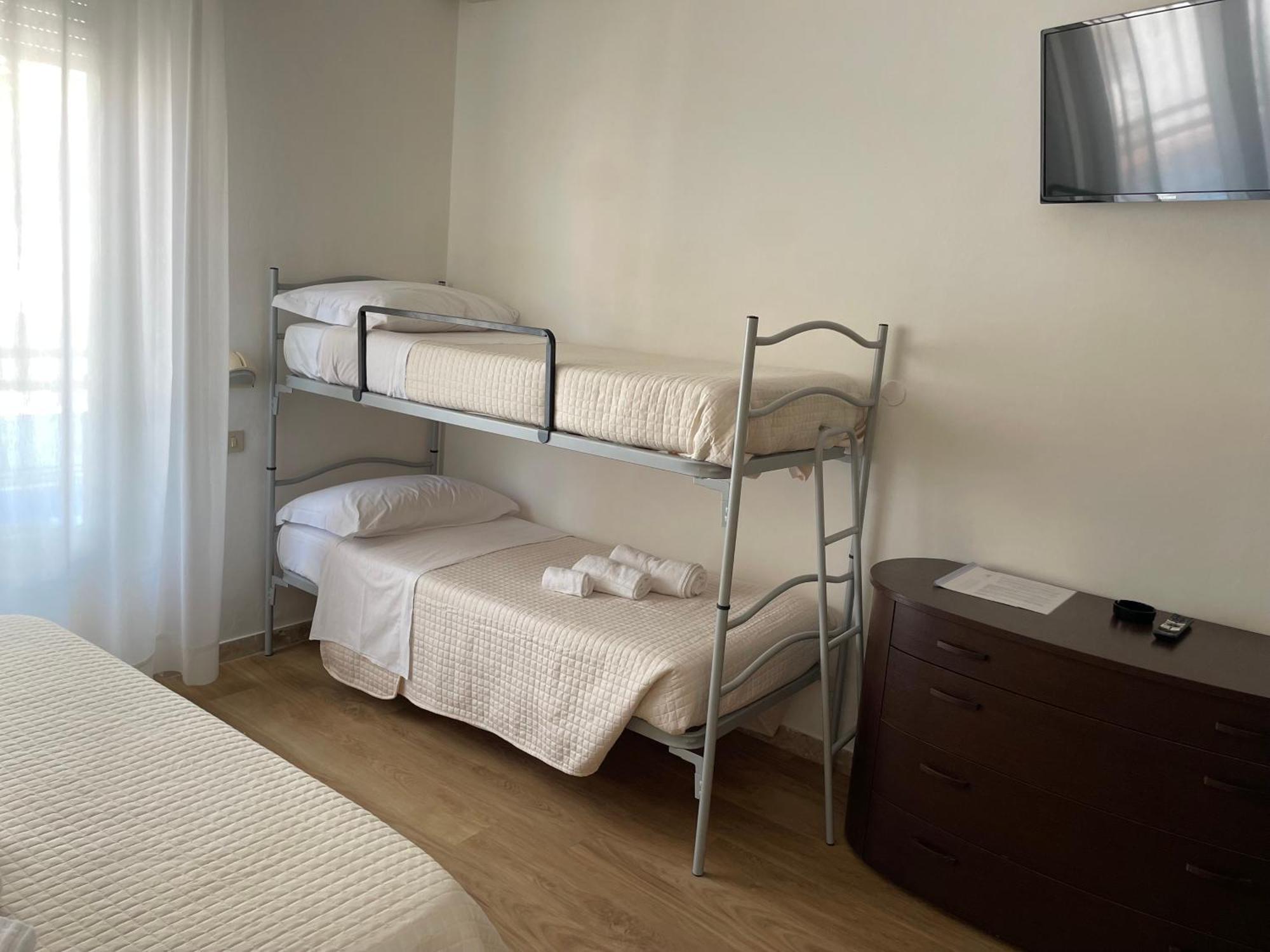 Hotel Barbiani Riccione Eksteriør billede