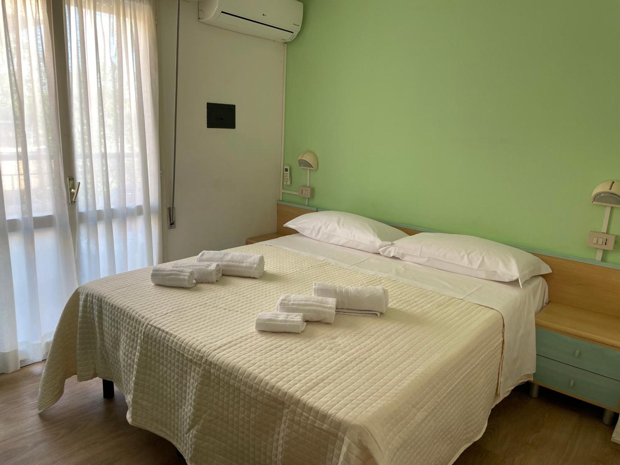 Hotel Barbiani Riccione Eksteriør billede