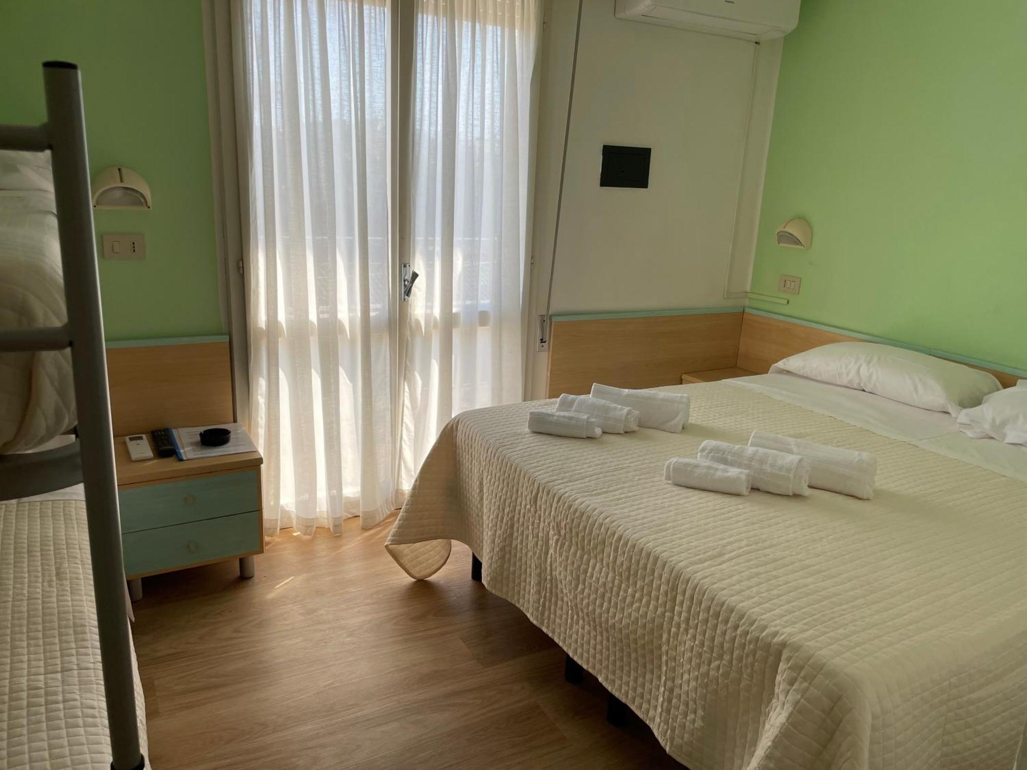 Hotel Barbiani Riccione Eksteriør billede
